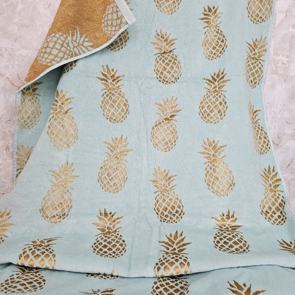 Pineapple 4 Piece Towel Set